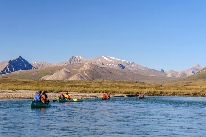 Kanus auf dem Noatak River in Alaska - USA