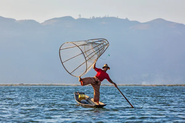 Inle Lake am Shan-Gebirge - Einbeinfischer - Myanmar