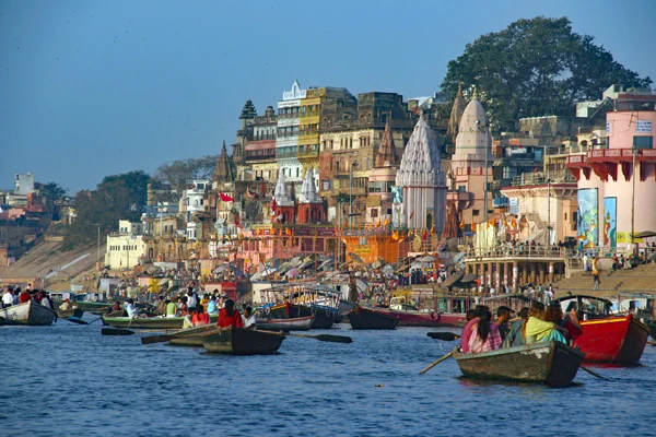 Varanasi - Heiliger Tempel am Ganges - Indien