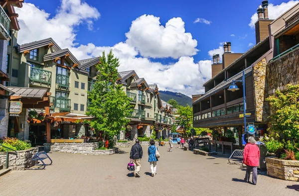 Whistler - Innenstadt mit Sommertouristen