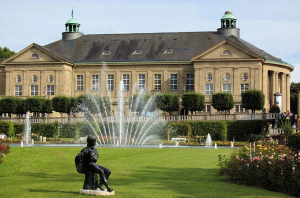 Kurpark mit Springbrunnen in Bad Kissingen