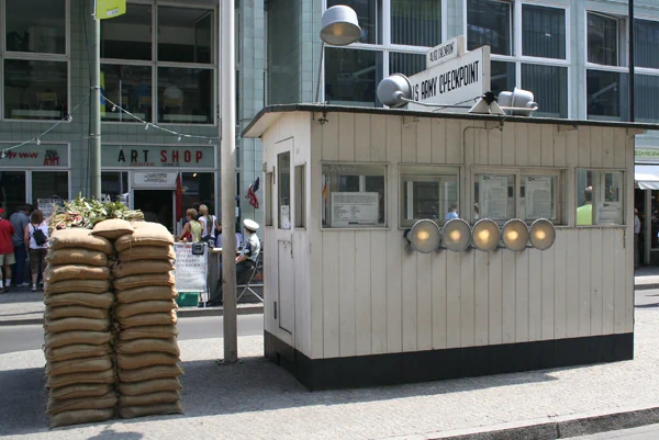 Wachhäuschen am Checkpoint Charlie