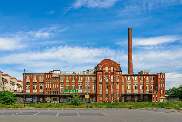 Lichtenberg - denkmalgeschützte Konsum-Bäckerei in LichtenbergGedenkstätte Sozialisten