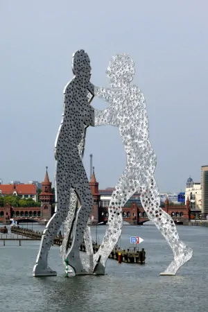 Molecule Man - Kreuzberg-Friedrichshain-Treptow