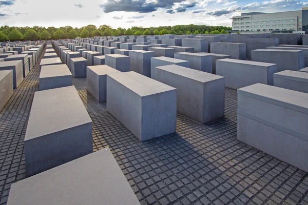 Denkmal für die ermordeten Juden in Europa - Betonstelen