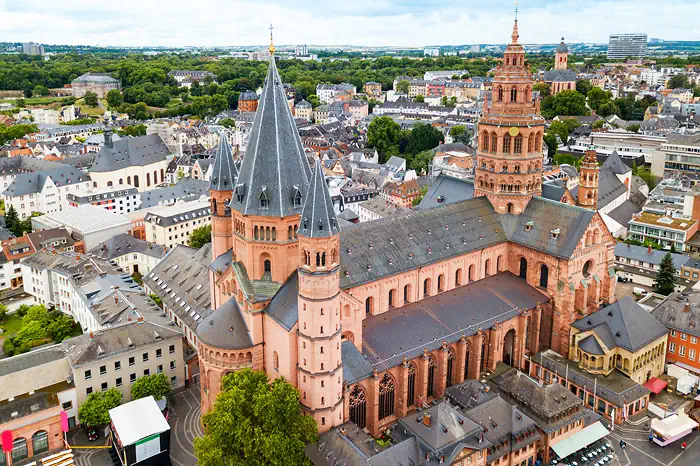 Dom in Mainz mit Gotthardkapelle