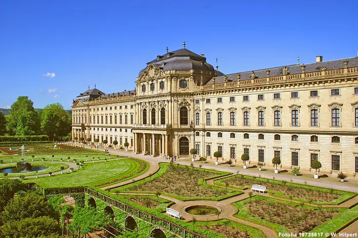 Residenzschloss in Würzburg mit Hofgarten