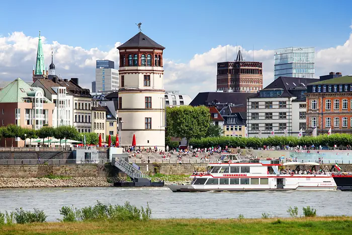 Schlossturm in Düsseldorf am Rhein