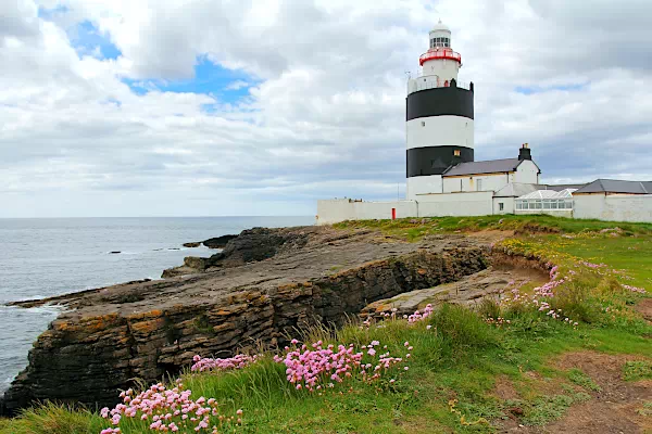 Hook Head Lighthouse - Leuchtturm an der Küste von Wexford