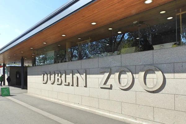 Eingangsgebäude des Dubliner Zoos