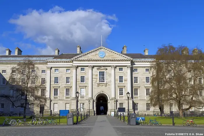 Eingang zum Gelände des Trinity Colleges - Dublin