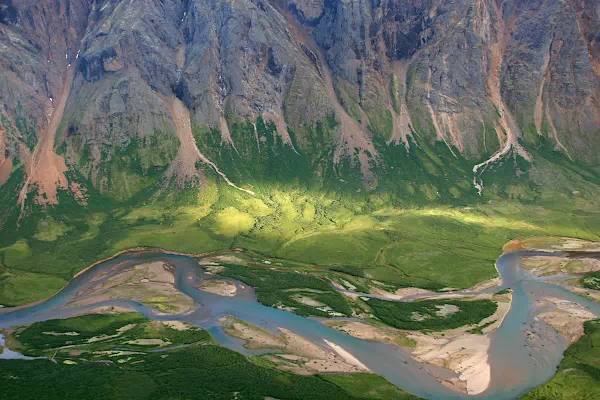 Fluss und Berge - Torngat Mountains