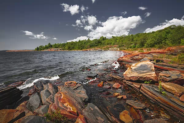 Bewaldete Insel im Lake Huron