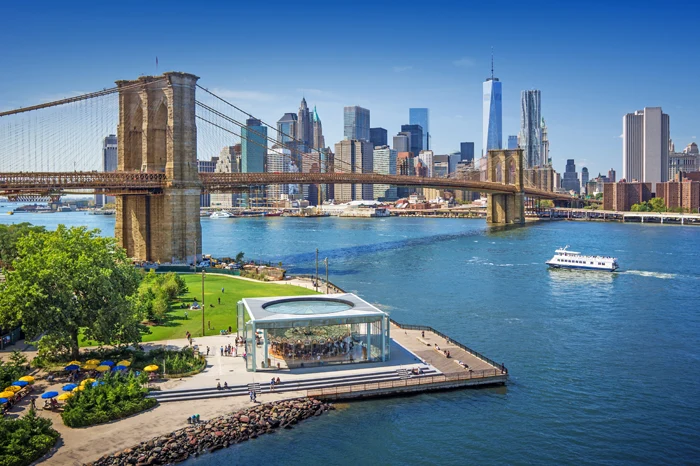 Brooklyn Bridge zwischen manhattan und Brooklyn