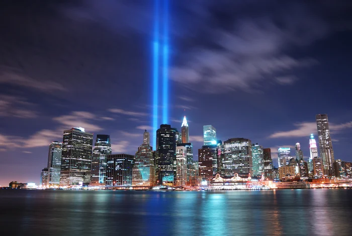 Lichtstrahlen in den Himmel am Ground Zero - NYC