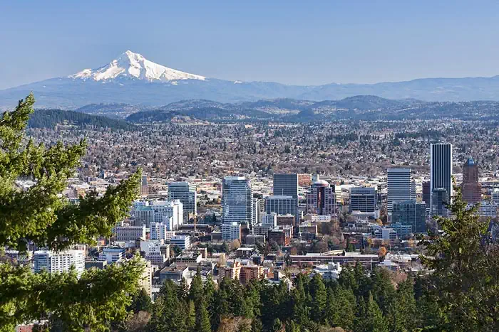 Portland in Oregon mit Mount Hood