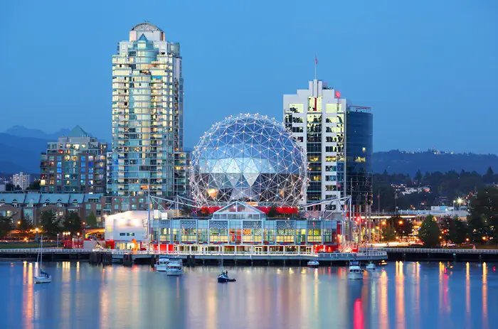 Hochhäuser und Museum - Vancouver in British Columbia